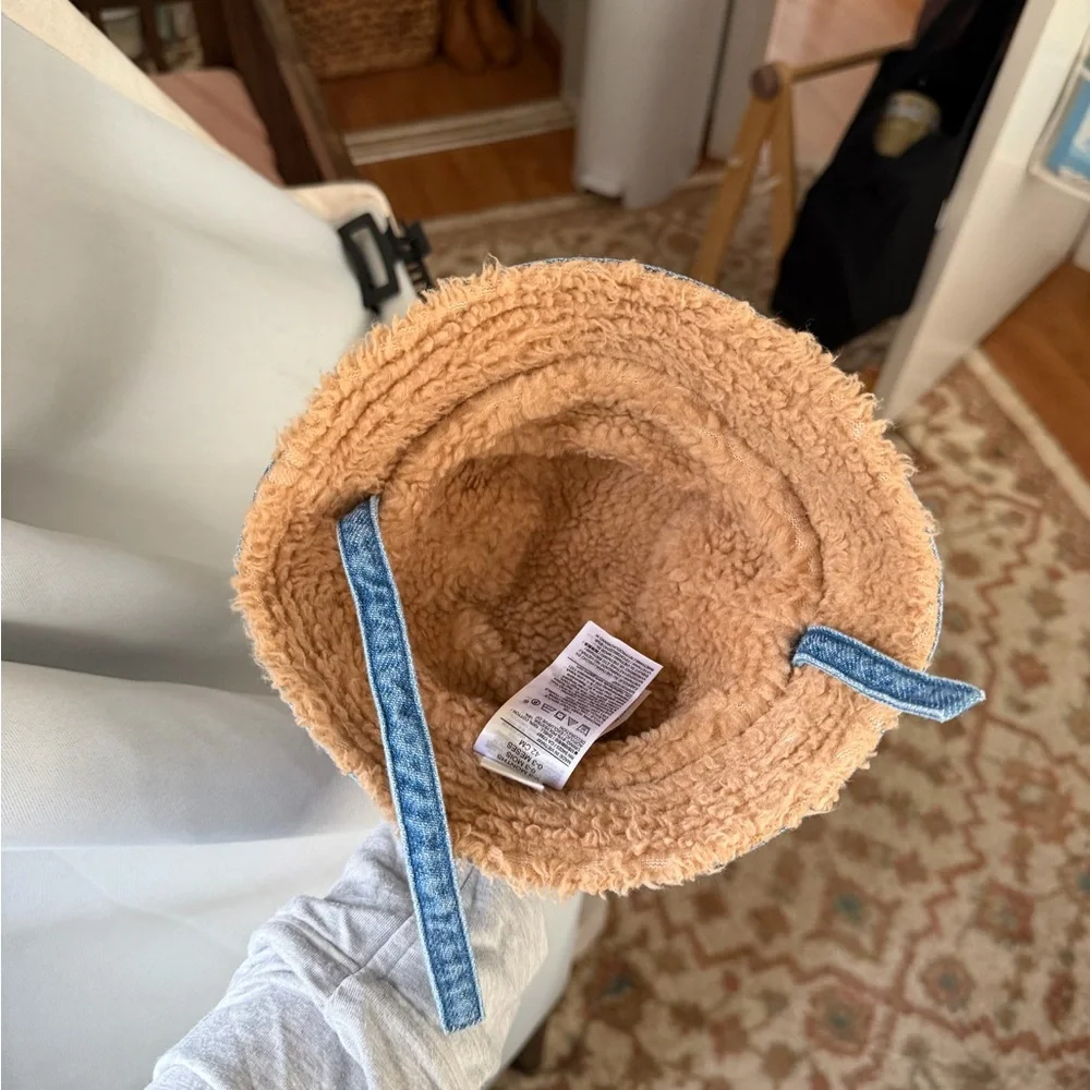 BABY GAP hat